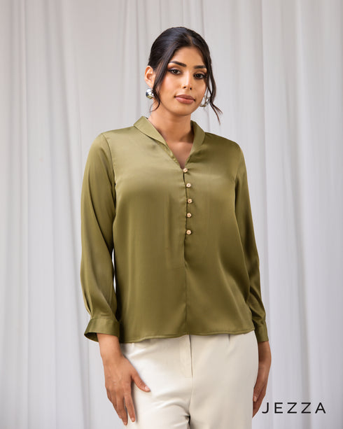 Sculpted Elegance: Shawl Collar Crinkle Satin Top 64922